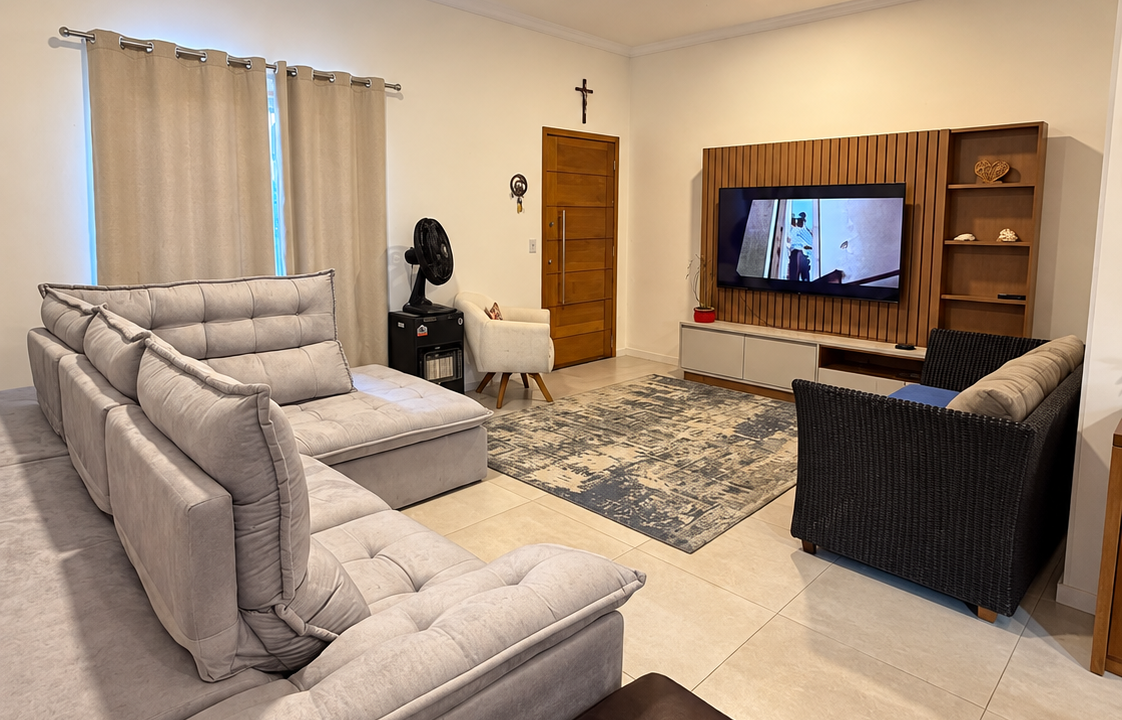 Sala de Estar Aconchegante com TV
